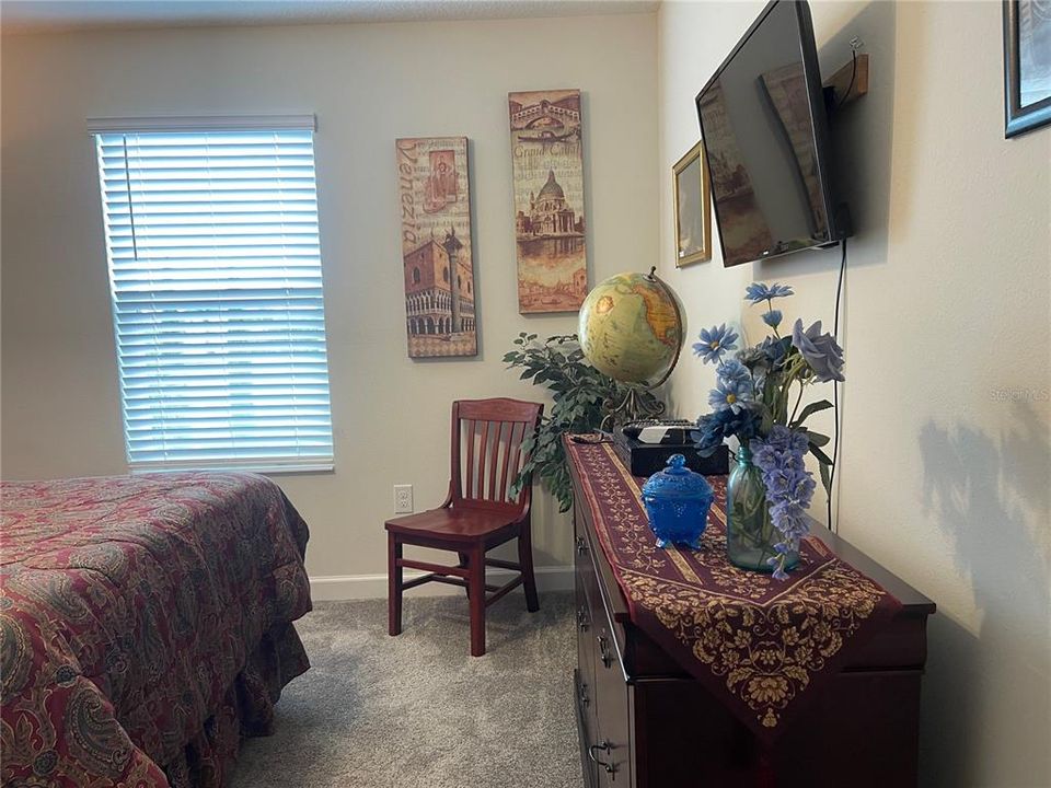 На продажу: $925,000 (5 спален, 3 ванн, 3711 Квадратных фут)