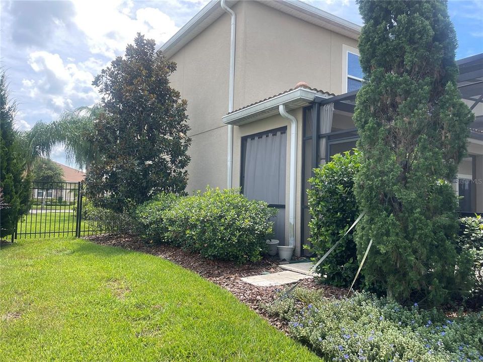 На продажу: $925,000 (5 спален, 3 ванн, 3711 Квадратных фут)