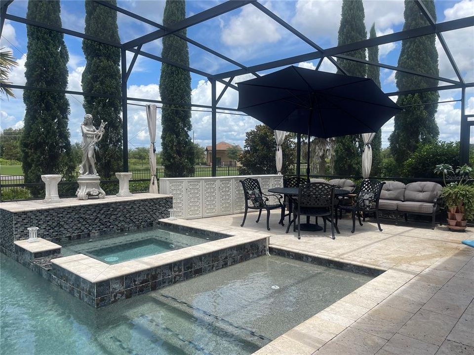 На продажу: $925,000 (5 спален, 3 ванн, 3711 Квадратных фут)