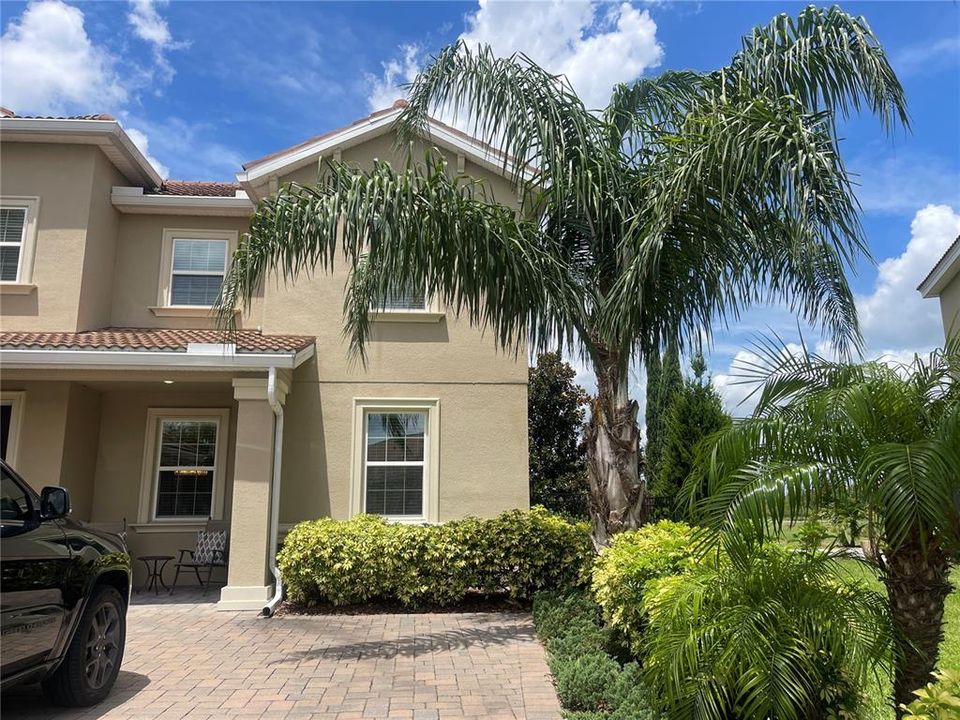 На продажу: $925,000 (5 спален, 3 ванн, 3711 Квадратных фут)