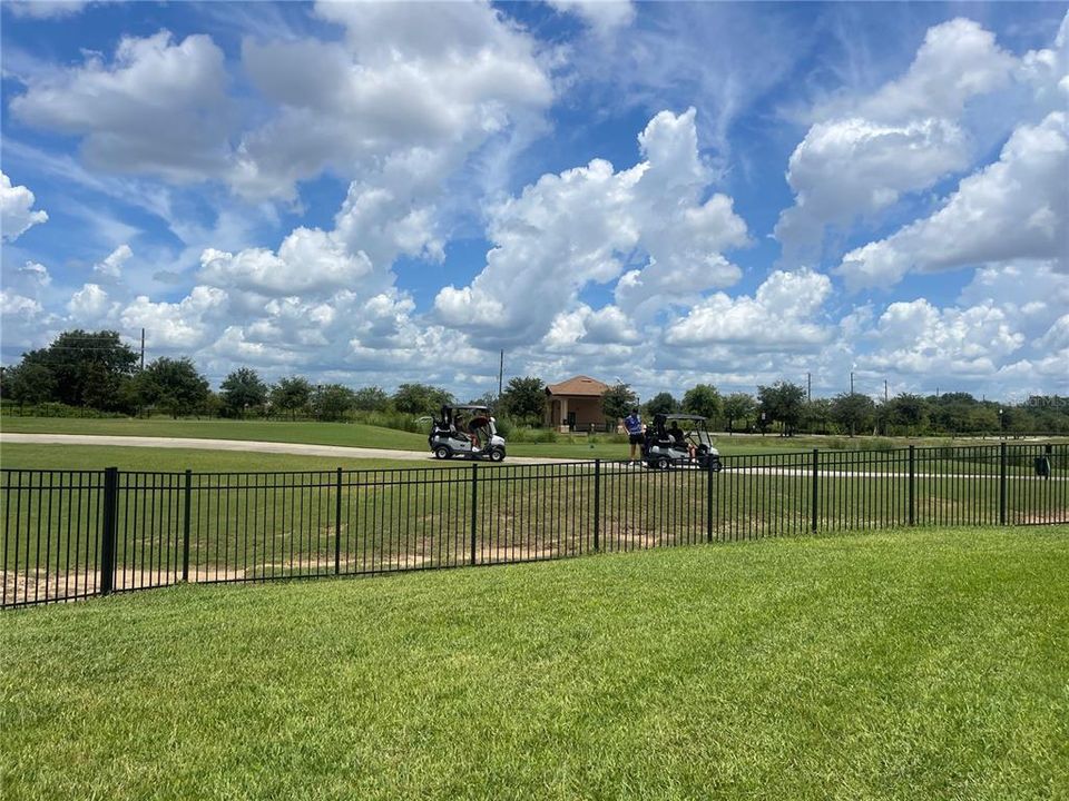 На продажу: $925,000 (5 спален, 3 ванн, 3711 Квадратных фут)