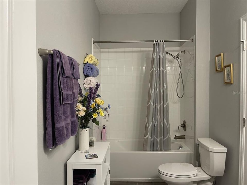 На продажу: $925,000 (5 спален, 3 ванн, 3711 Квадратных фут)