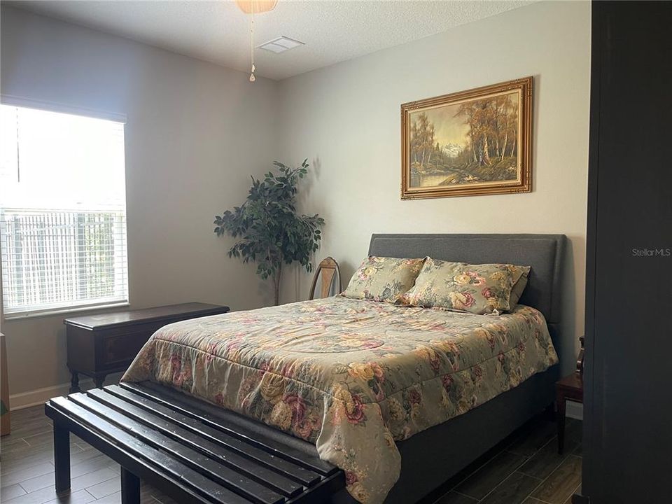 На продажу: $925,000 (5 спален, 3 ванн, 3711 Квадратных фут)