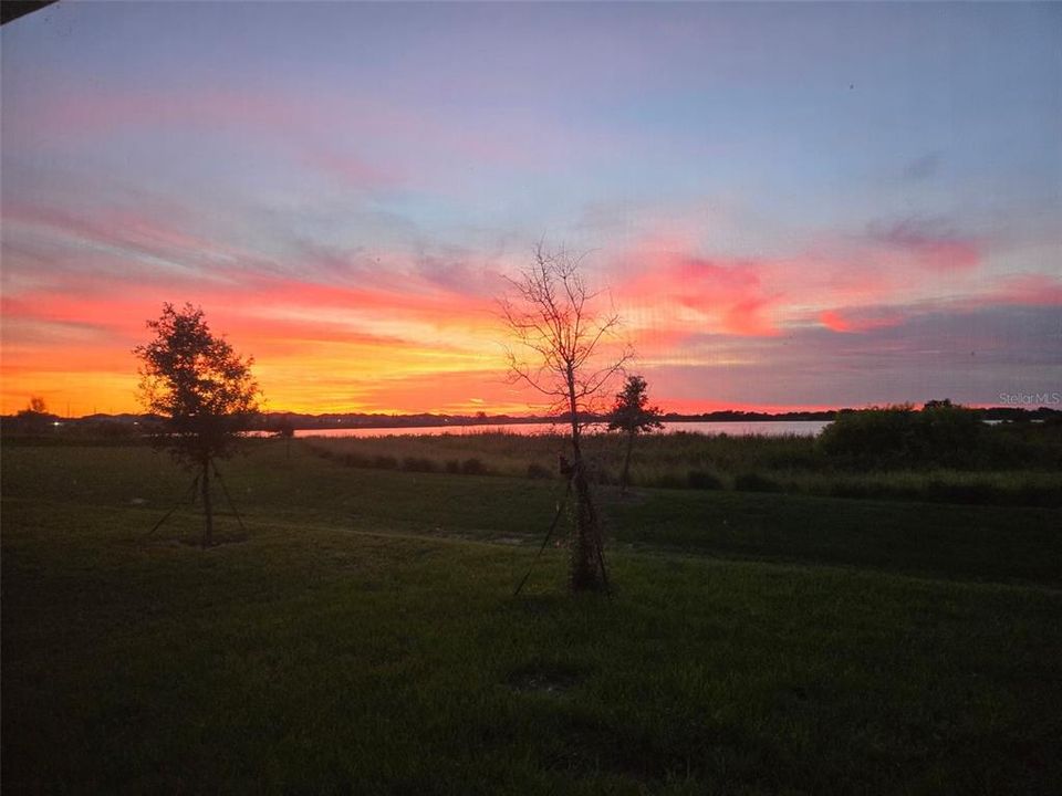 For Sale: $449,000 (4 beds, 3 baths, 2670 Square Feet)