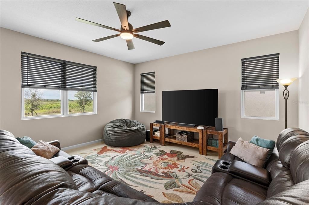 For Sale: $449,000 (4 beds, 3 baths, 2670 Square Feet)