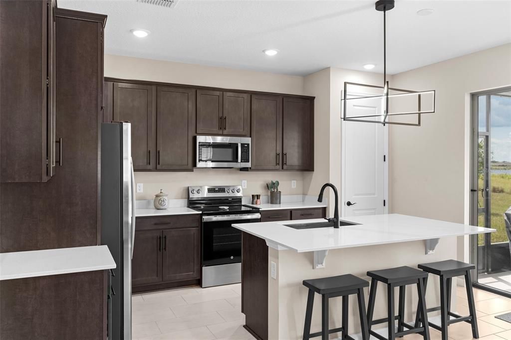 For Sale: $449,000 (4 beds, 3 baths, 2670 Square Feet)