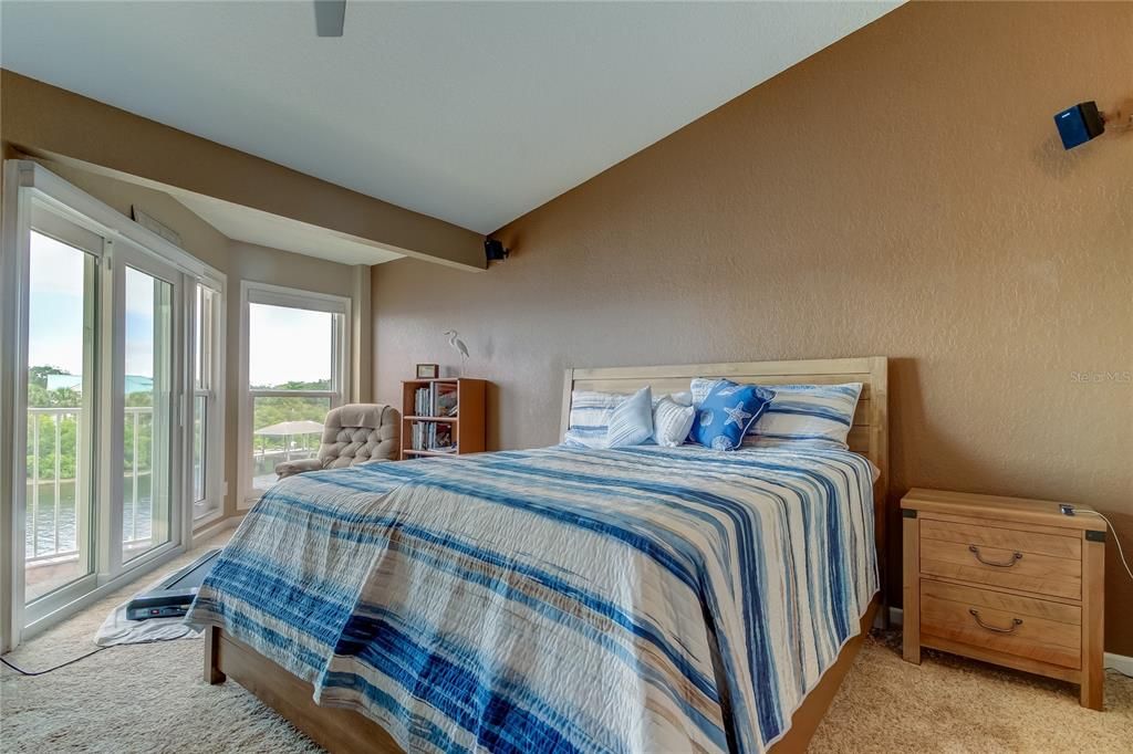 待售: $565,000 (3 贝兹, 3 浴室, 1834 平方英尺)