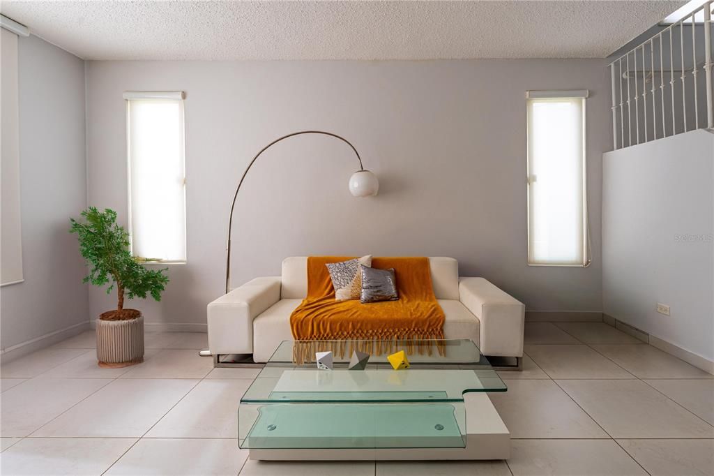 En Venta: $895,000 (4 camas, 4 baños, 0 Pies cuadrados)