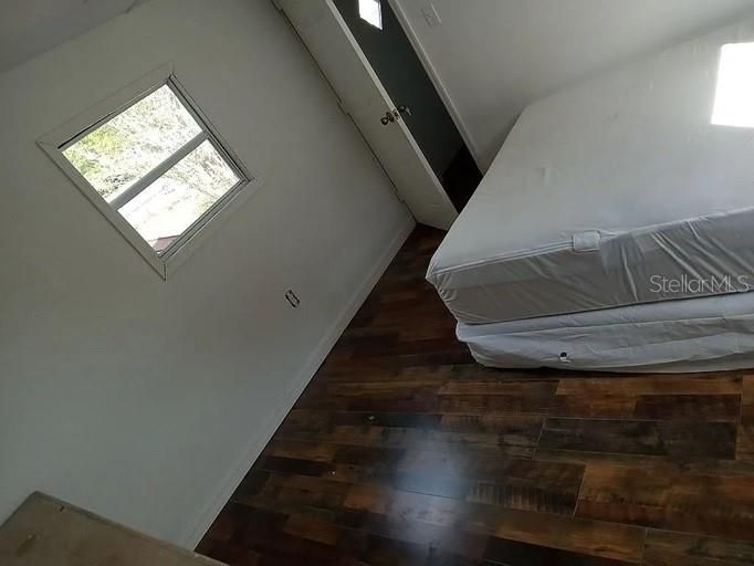 На продажу: $105,000 (2 спален, 1 ванн, 672 Квадратных фут)