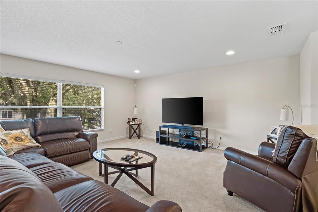 For Sale: $469,900 (4 beds, 2 baths, 2773 Square Feet)