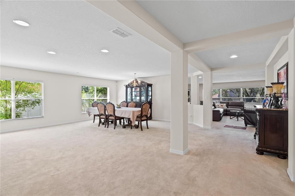 For Sale: $469,900 (4 beds, 2 baths, 2773 Square Feet)