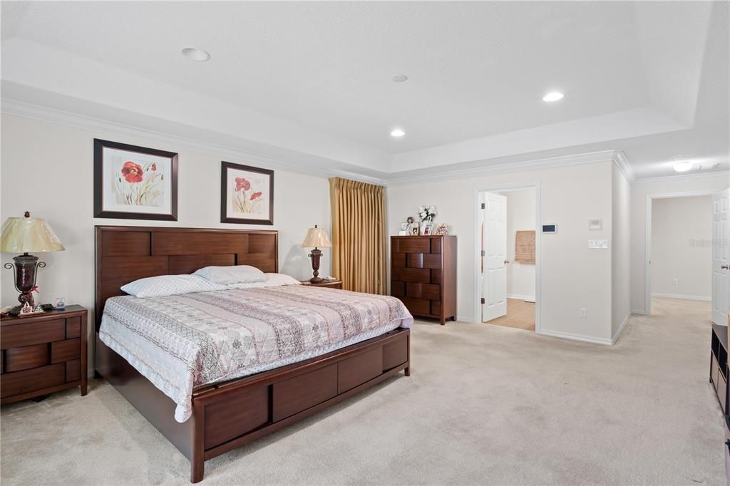 For Sale: $469,900 (4 beds, 2 baths, 2773 Square Feet)