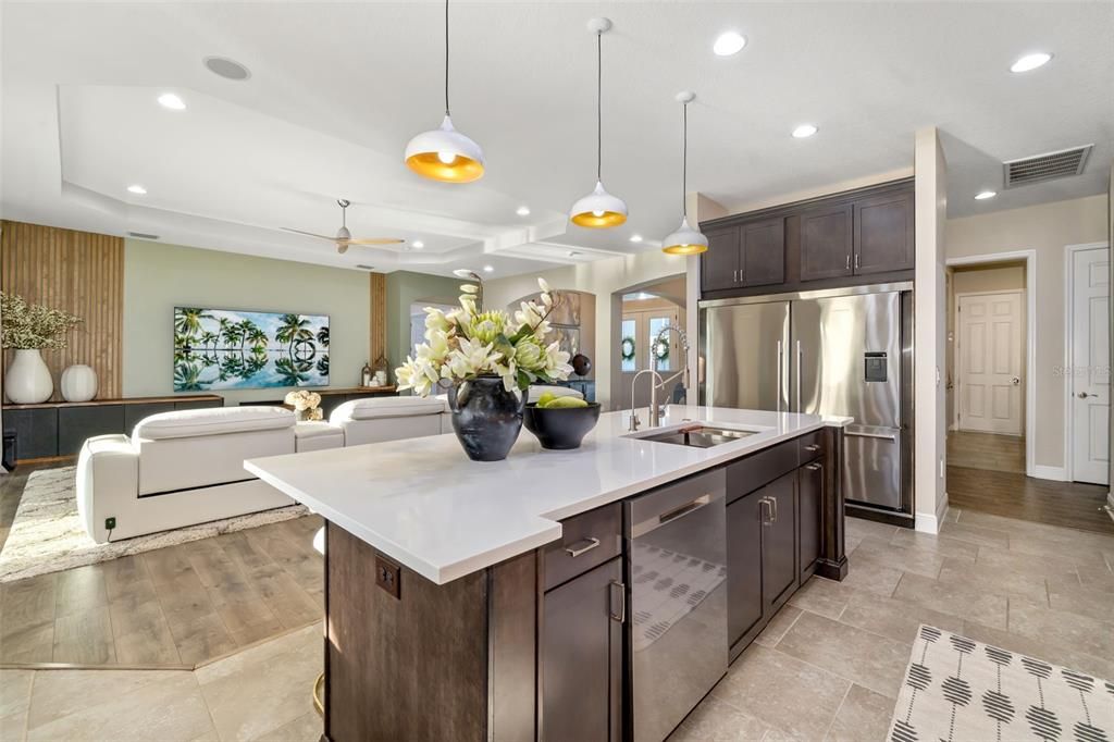 En Venta: $1,145,000 (3 camas, 3 baños, 3168 Pies cuadrados)