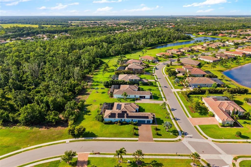 En Venta: $1,145,000 (3 camas, 3 baños, 3168 Pies cuadrados)