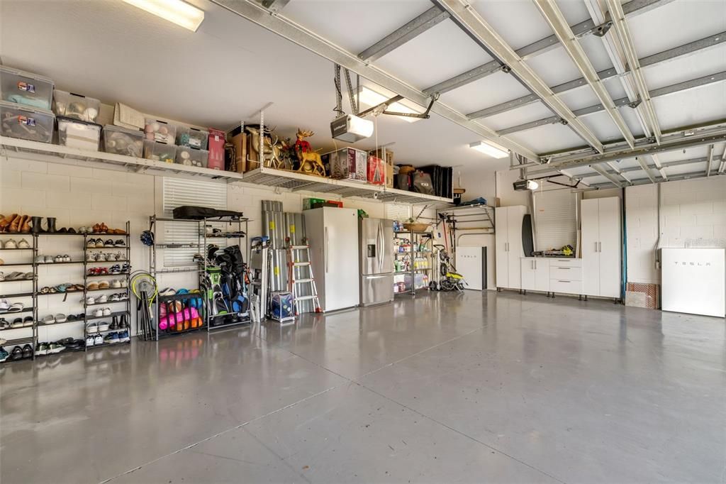 En Venta: $1,145,000 (3 camas, 3 baños, 3168 Pies cuadrados)