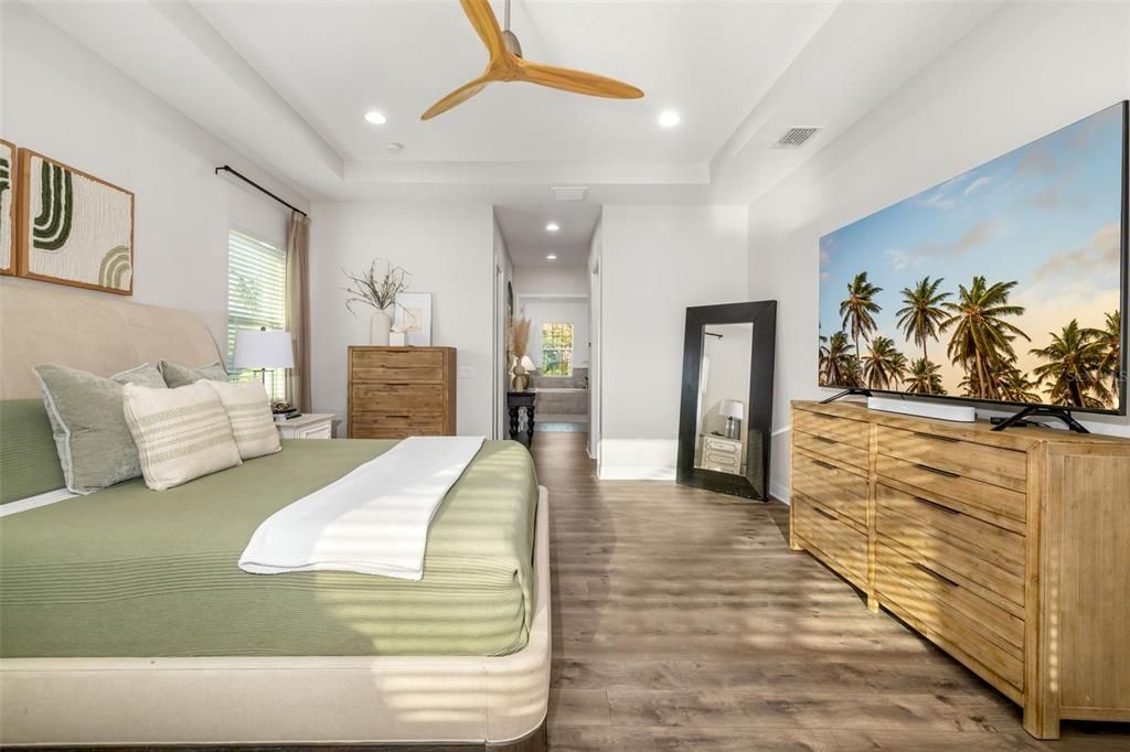 En Venta: $1,145,000 (3 camas, 3 baños, 3168 Pies cuadrados)