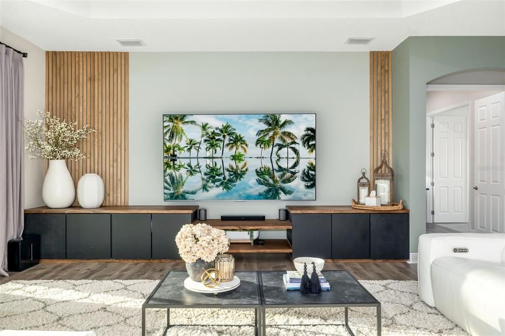 En Venta: $1,145,000 (3 camas, 3 baños, 3168 Pies cuadrados)