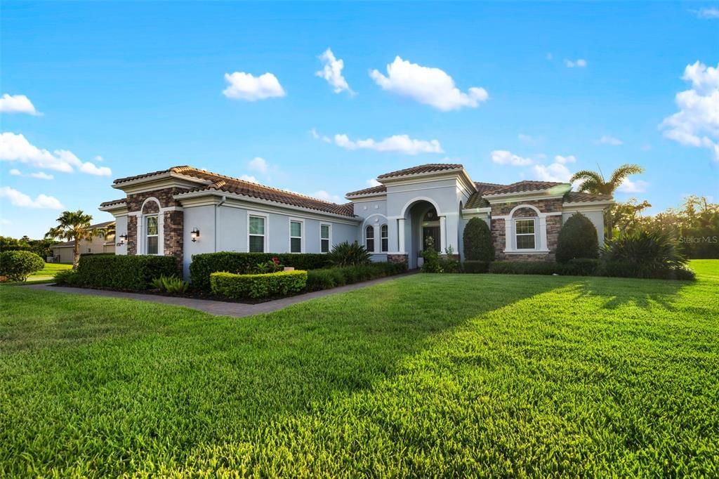 En Venta: $1,145,000 (3 camas, 3 baños, 3168 Pies cuadrados)