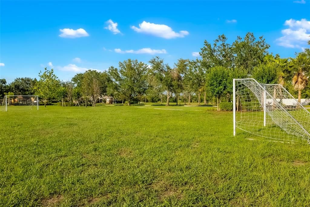 En Venta: $1,145,000 (3 camas, 3 baños, 3168 Pies cuadrados)