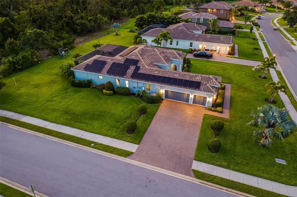 En Venta: $1,145,000 (3 camas, 3 baños, 3168 Pies cuadrados)