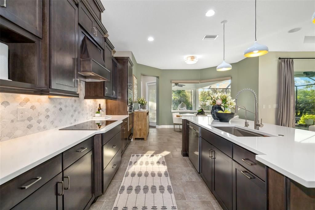 En Venta: $1,145,000 (3 camas, 3 baños, 3168 Pies cuadrados)