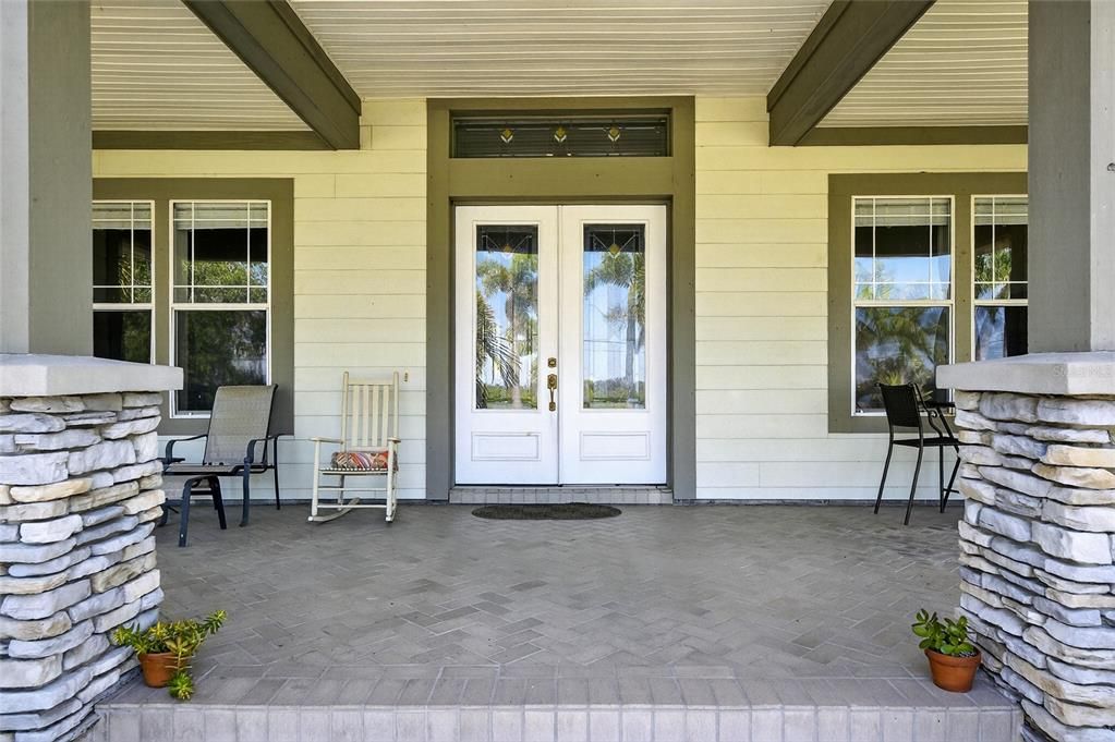 Activo con contrato: $1,350,000 (4 camas, 3 baños, 3152 Pies cuadrados)