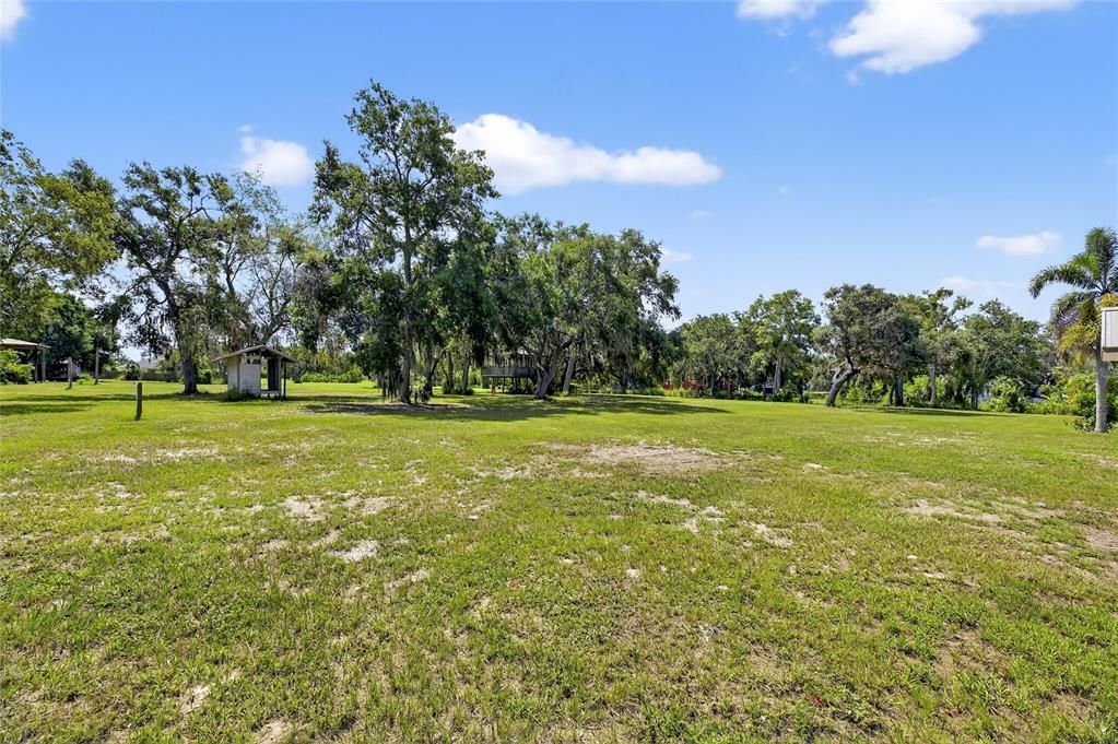 Activo con contrato: $1,350,000 (4 camas, 3 baños, 3152 Pies cuadrados)