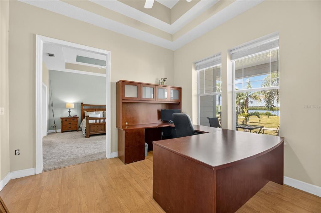 Activo con contrato: $1,350,000 (4 camas, 3 baños, 3152 Pies cuadrados)