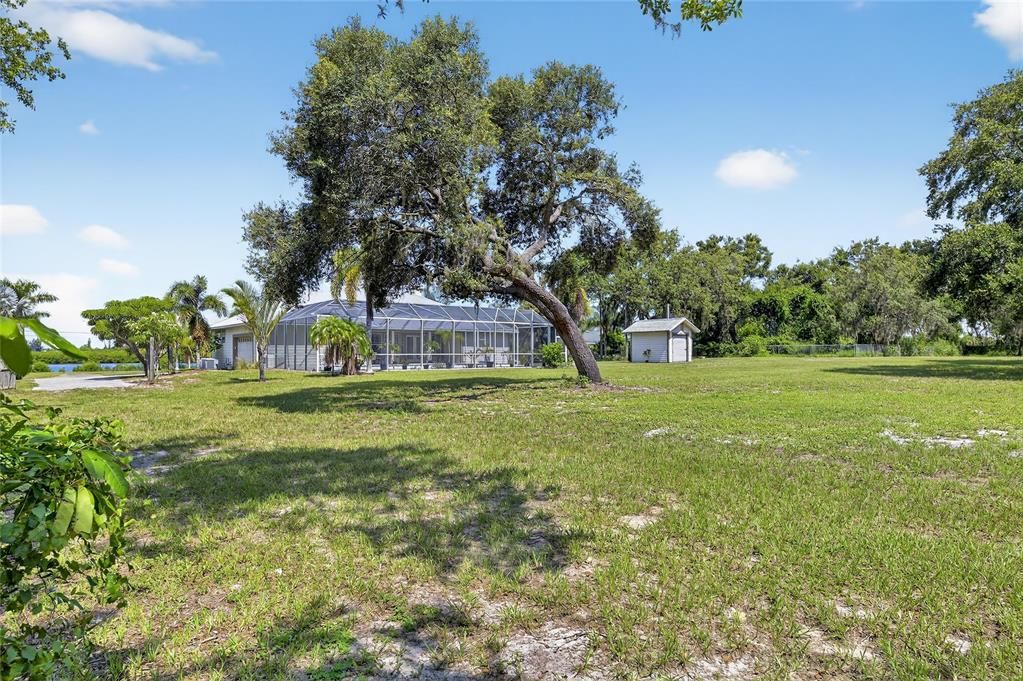 Activo con contrato: $1,350,000 (4 camas, 3 baños, 3152 Pies cuadrados)