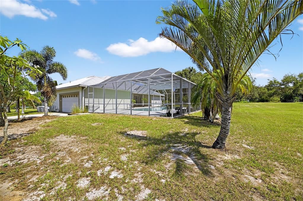 Activo con contrato: $1,350,000 (4 camas, 3 baños, 3152 Pies cuadrados)