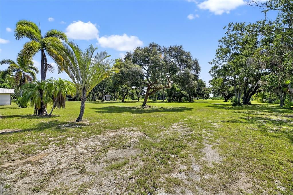 Activo con contrato: $1,350,000 (4 camas, 3 baños, 3152 Pies cuadrados)