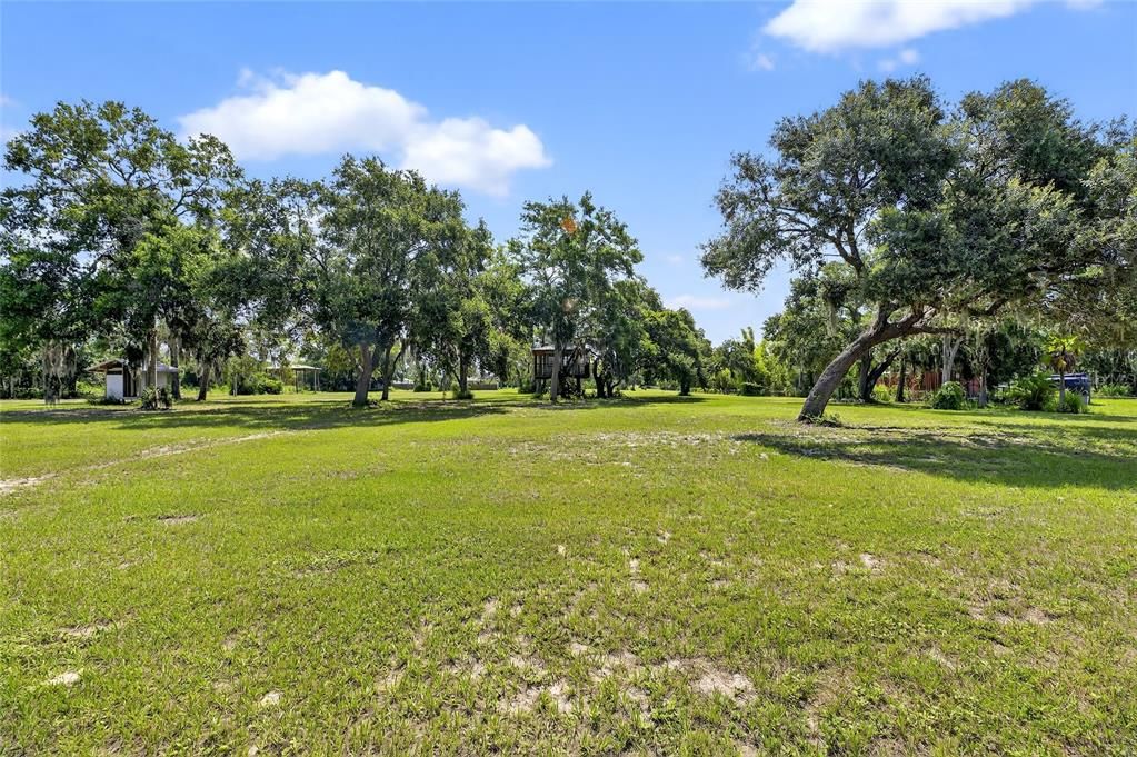 Activo con contrato: $1,350,000 (4 camas, 3 baños, 3152 Pies cuadrados)