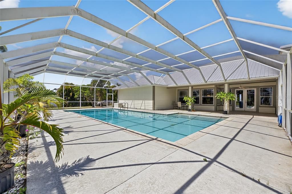 Activo con contrato: $1,350,000 (4 camas, 3 baños, 3152 Pies cuadrados)