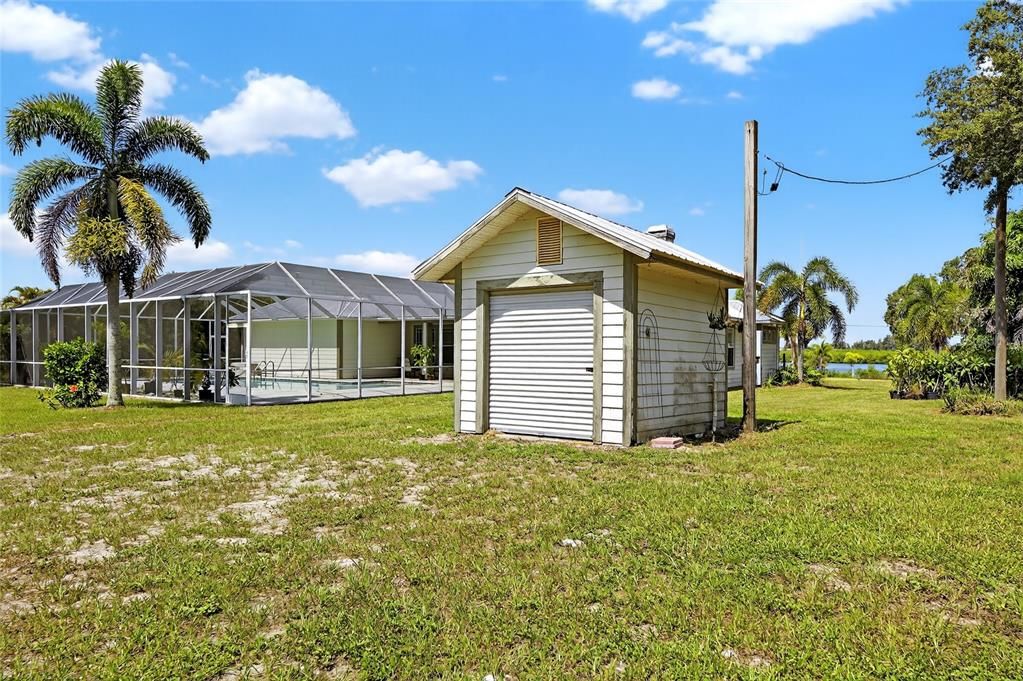 Activo con contrato: $1,350,000 (4 camas, 3 baños, 3152 Pies cuadrados)