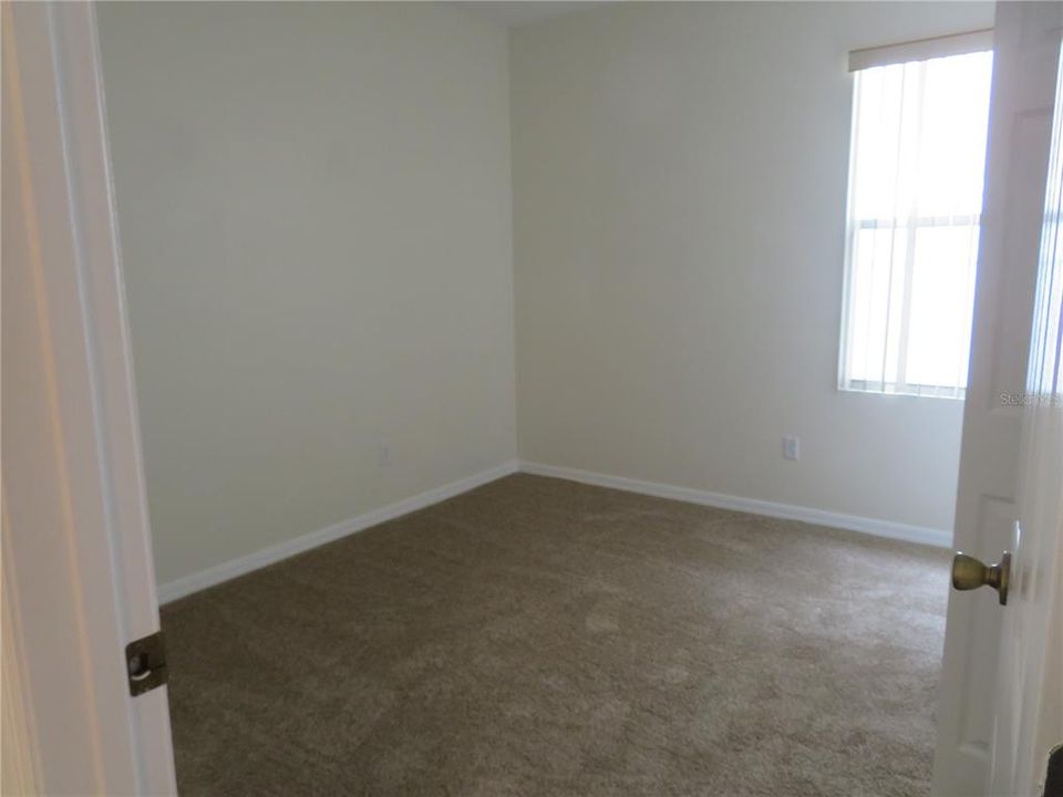 Active With Contract: $1,995 (5 beds, 3 baths, 1825 Square Feet)