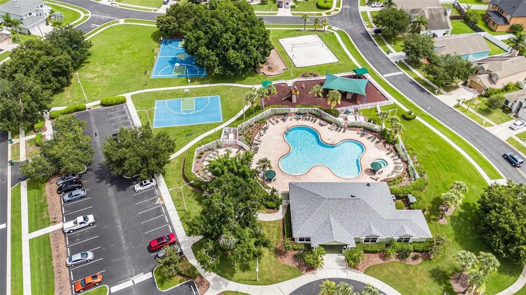 合同活跃: $480,000 (5 贝兹, 3 浴室, 2920 平方英尺)