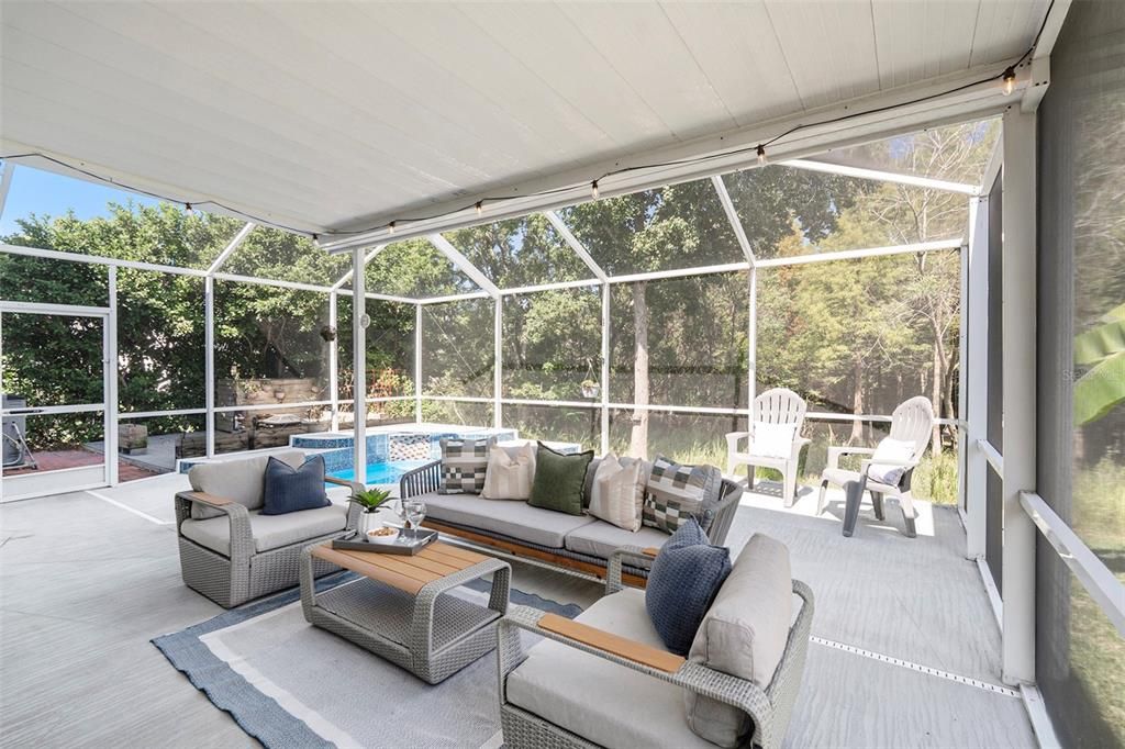 合同活跃: $480,000 (5 贝兹, 3 浴室, 2920 平方英尺)