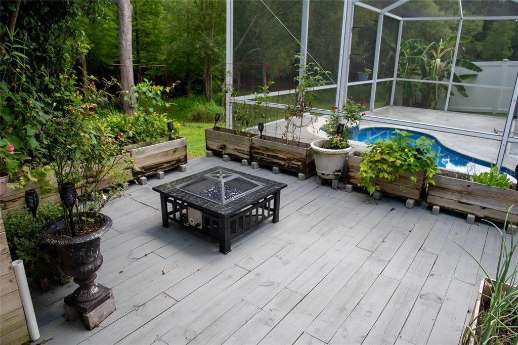 合同活跃: $480,000 (5 贝兹, 3 浴室, 2920 平方英尺)