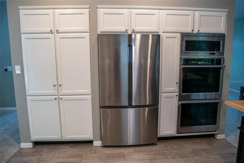 合同活跃: $480,000 (5 贝兹, 3 浴室, 2920 平方英尺)