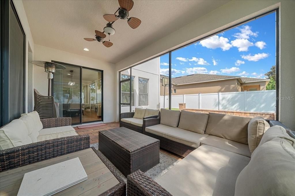 Activo con contrato: $599,990 (5 camas, 3 baños, 3190 Pies cuadrados)