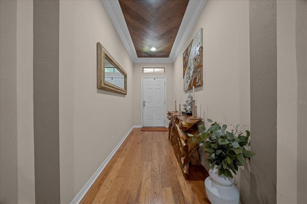 Activo con contrato: $599,990 (5 camas, 3 baños, 3190 Pies cuadrados)