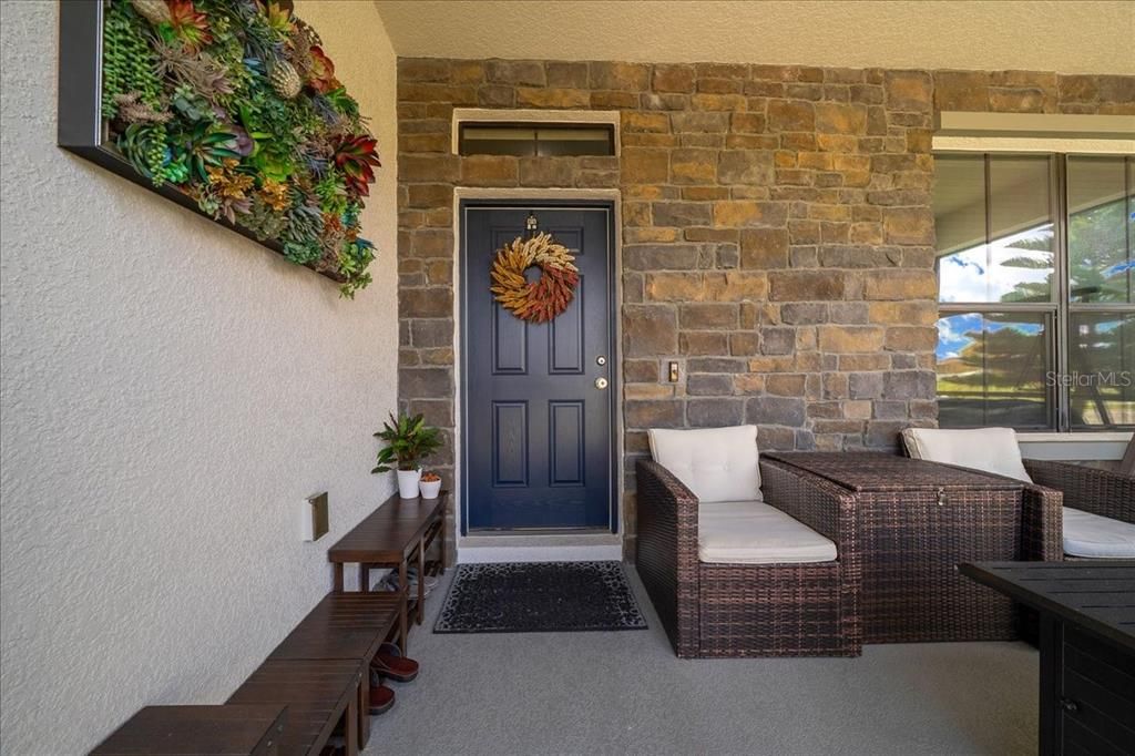 Activo con contrato: $599,990 (5 camas, 3 baños, 3190 Pies cuadrados)