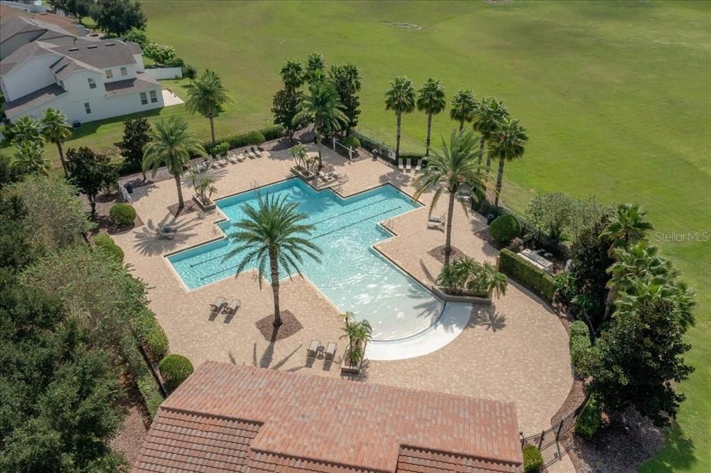 Activo con contrato: $599,990 (5 camas, 3 baños, 3190 Pies cuadrados)