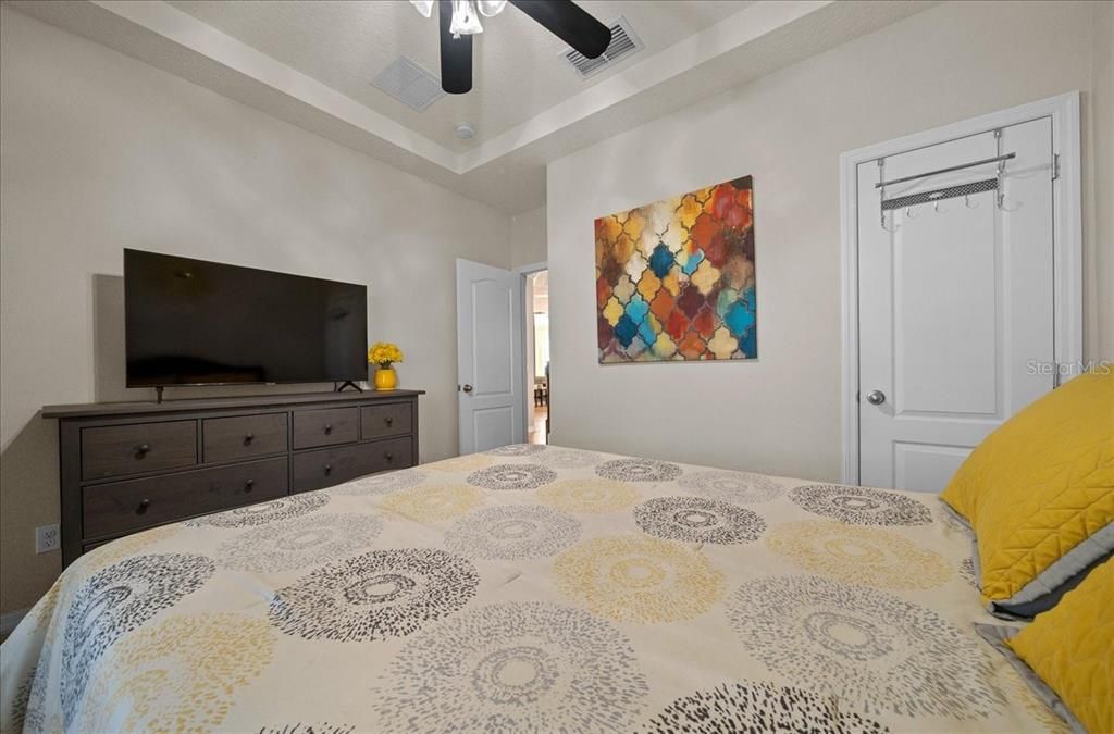 Activo con contrato: $599,990 (5 camas, 3 baños, 3190 Pies cuadrados)