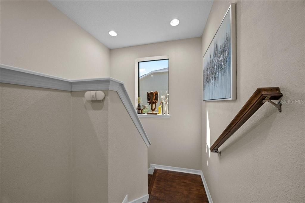 Activo con contrato: $599,990 (5 camas, 3 baños, 3190 Pies cuadrados)