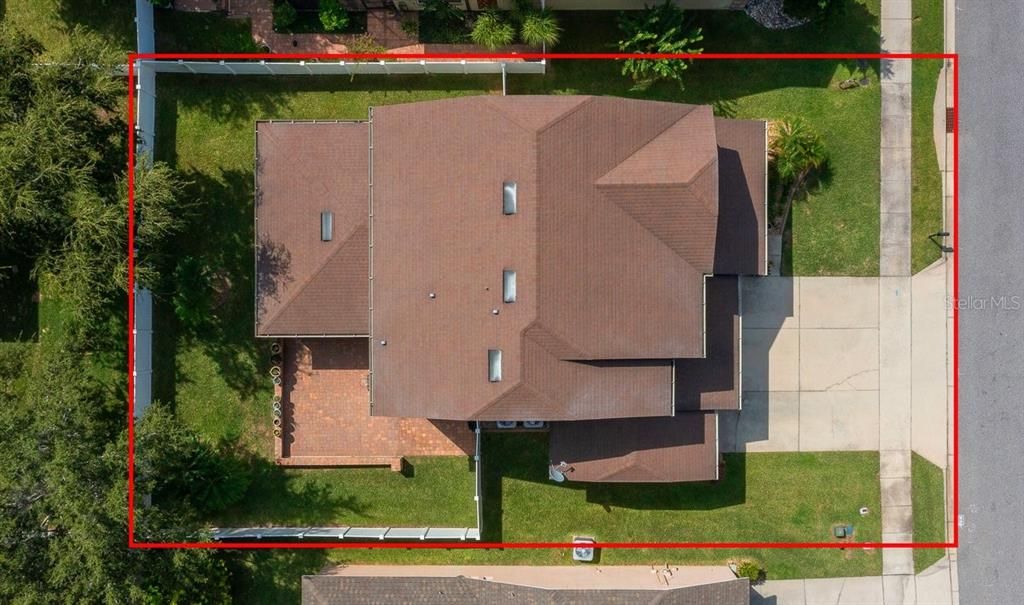 Activo con contrato: $599,990 (5 camas, 3 baños, 3190 Pies cuadrados)