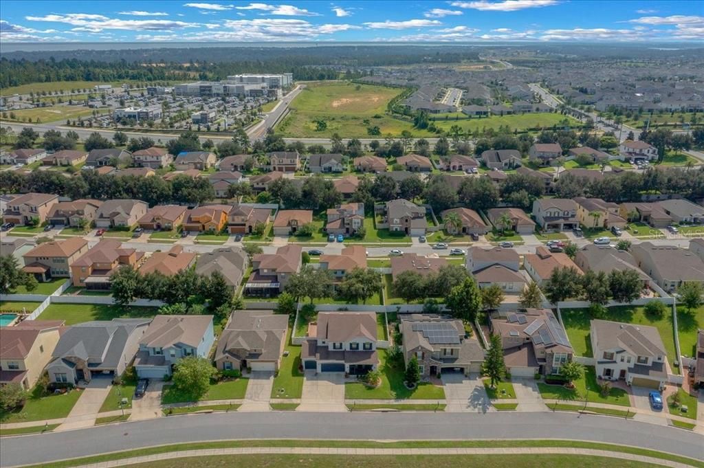 Activo con contrato: $599,990 (5 camas, 3 baños, 3190 Pies cuadrados)