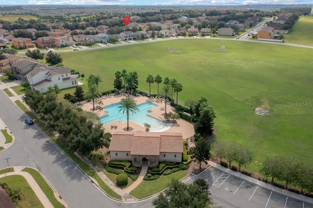 Activo con contrato: $599,990 (5 camas, 3 baños, 3190 Pies cuadrados)