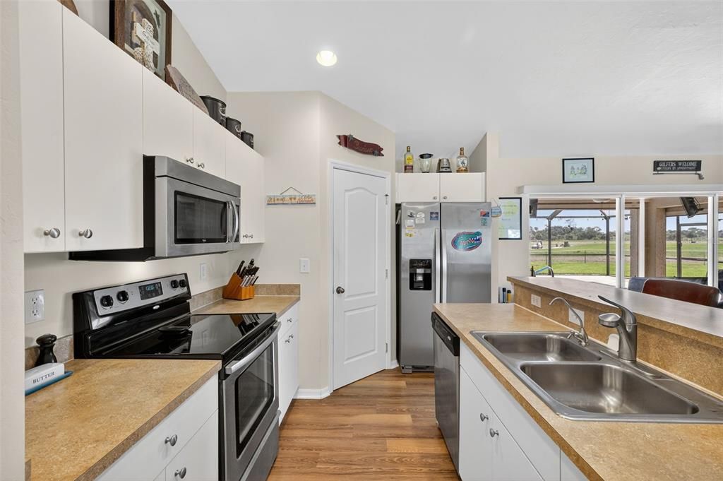 En Venta: $485,000 (3 camas, 2 baños, 1666 Pies cuadrados)