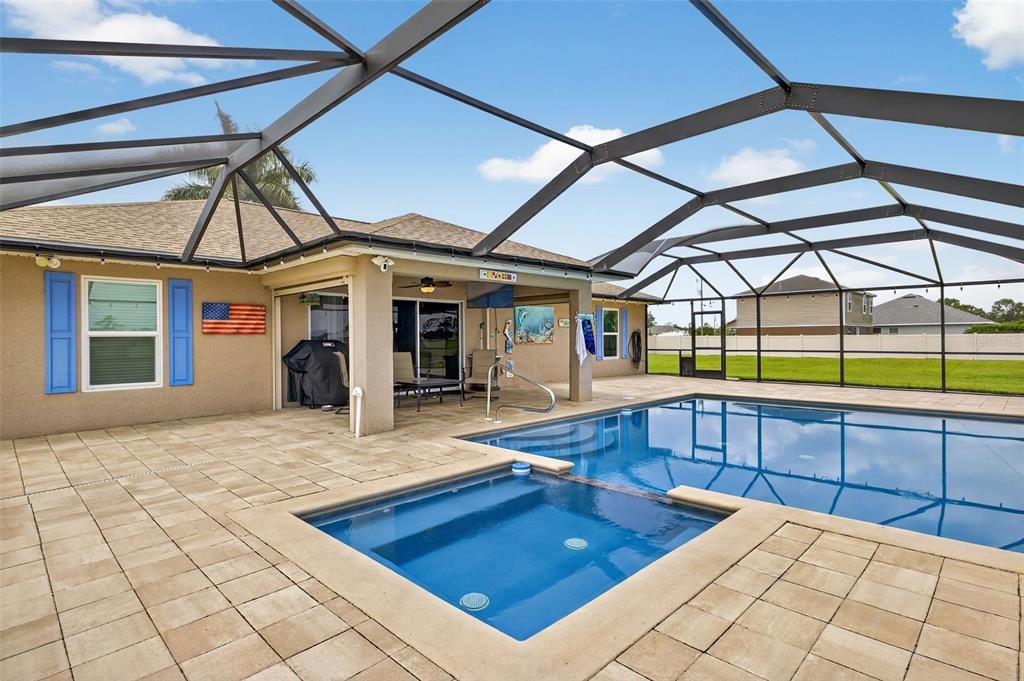 En Venta: $485,000 (3 camas, 2 baños, 1666 Pies cuadrados)